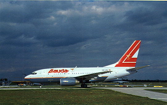 AK Lauda Air Boeing 737-700 #535