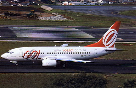 AK GOL Trasportes Boeing 737-700 #524