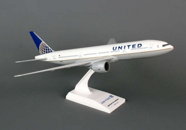 Skymarks United Airlines Boeing 777-200
