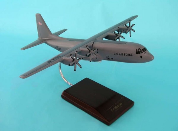 Skymarks Premium Standmodell C-130J-30 Hercules 1/100...