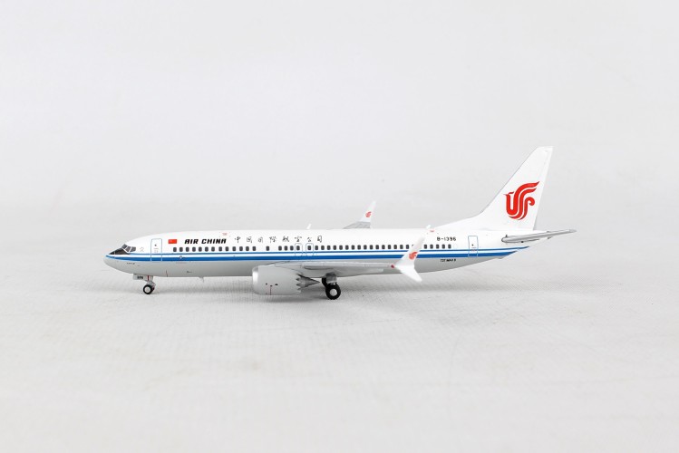 GeminiJets GJCCA1706 Air China Boeing Boeing 737 MAX 8 1/400