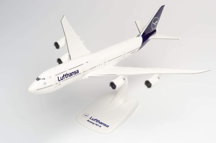 Herpa/Snap-Fit 611930 Lufthansa Boeing 747-8 Intercontinental - new 2018 colors