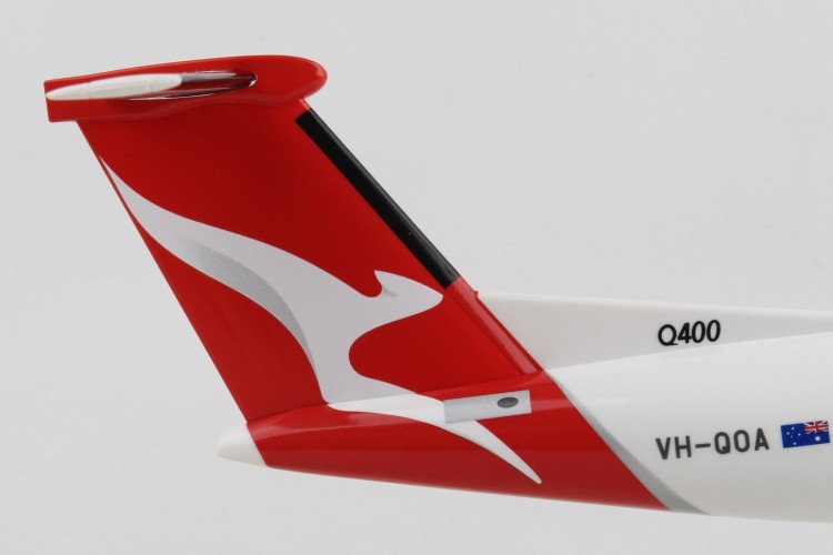 Skymarks Qantaslink Bombardier DHC-8-400 1/100