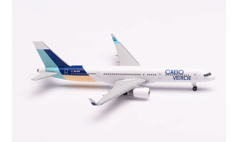 Herpa 534581 Cabo Verde Airlines Boeing 757-200 - Island...