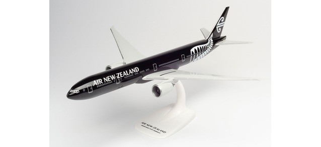 Herpa/Snap-Fit 612777 Air New Zealand Boeing 777-300ER &ndash; ZK-OKQ &quot;All Blacks&quot;