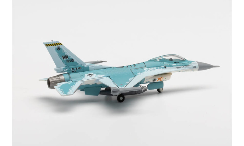 Herpa 571159 U.S. Air Force Lockheed Martin F-16C Fighting Falcon - 64th Aggressor Squadron, Nellis Air Base &quot;Ghost&quot; &ndash; 84-1220
