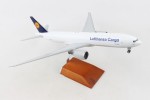 GeminiJets G2DLH486 Boeing 777-200F Lufthansa Scale 1/200