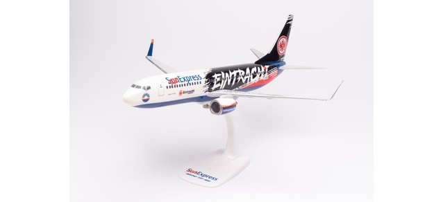 Herpa/Snap-Fit 613200 Sun Express Boeing 737-800...