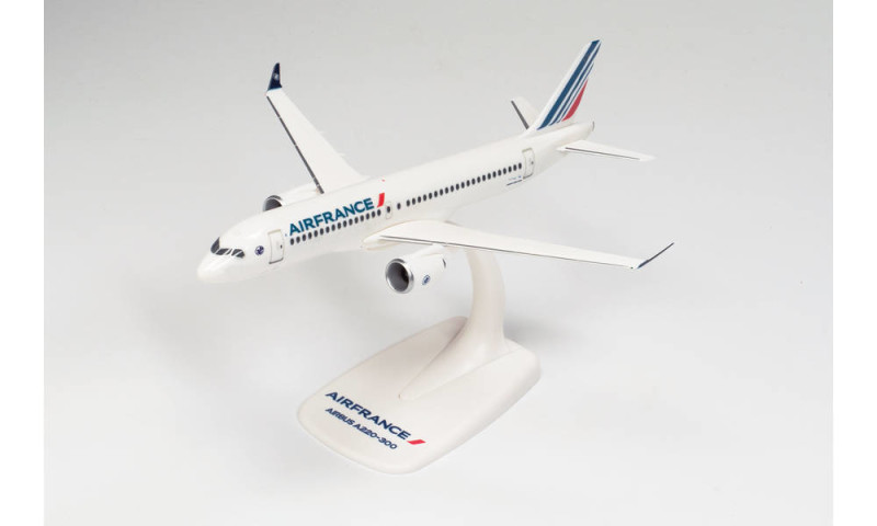 Herpa/Snap-Fit 613507 Air France Airbus A220-300 &ndash;...