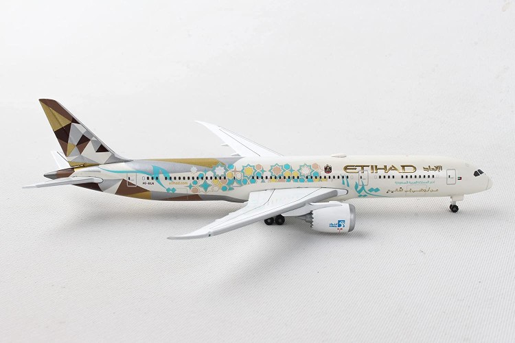 Herpa 535748 Etihad Airways Boeing 787-9 Dreamliner &ldquo;Choose Saudi Arabia&rdquo; &ndash; A6-BLN