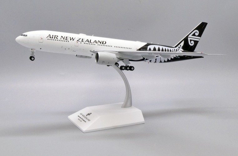 JC Wings Boeing 777-200ER Air New Zealand Air ZK-OKG Scale 1/200