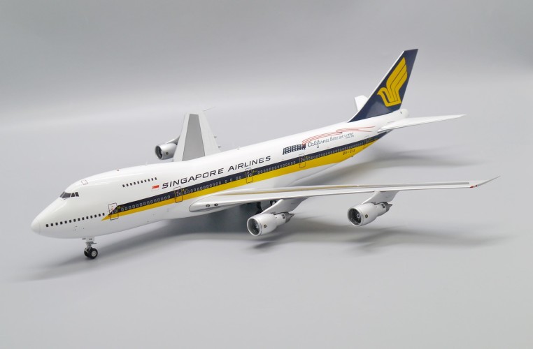 JC Wings Boeing 747-200 Singapore Airlines 9V-SIA Scale 1/200
