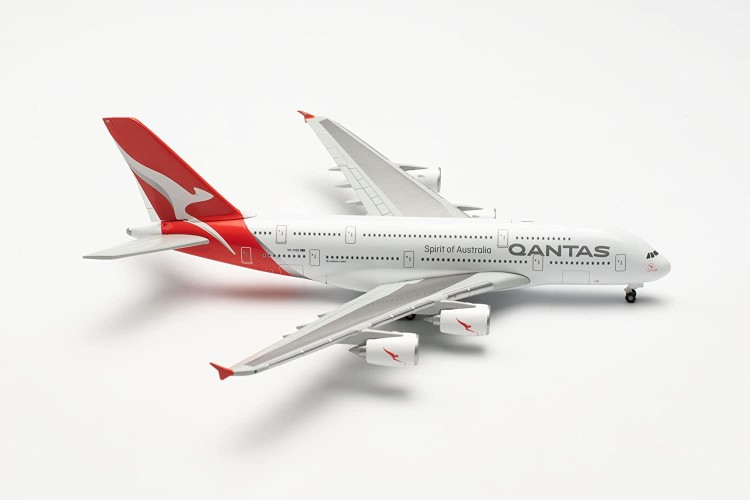 Herpa 531795-001 Qantas Airbus A380 &ndash; VH-OQB...
