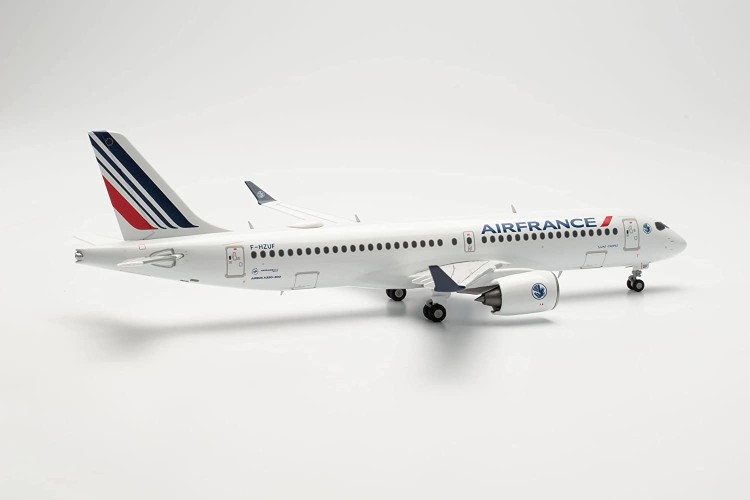 Herpa 571951 Air France Airbus A220-300 &ndash; F-HZUF &ldquo;Saint-Tropez&rdquo;