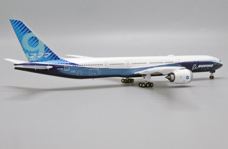 JC Wings Boeing 777-9X House Color N779XX Scale 1/400