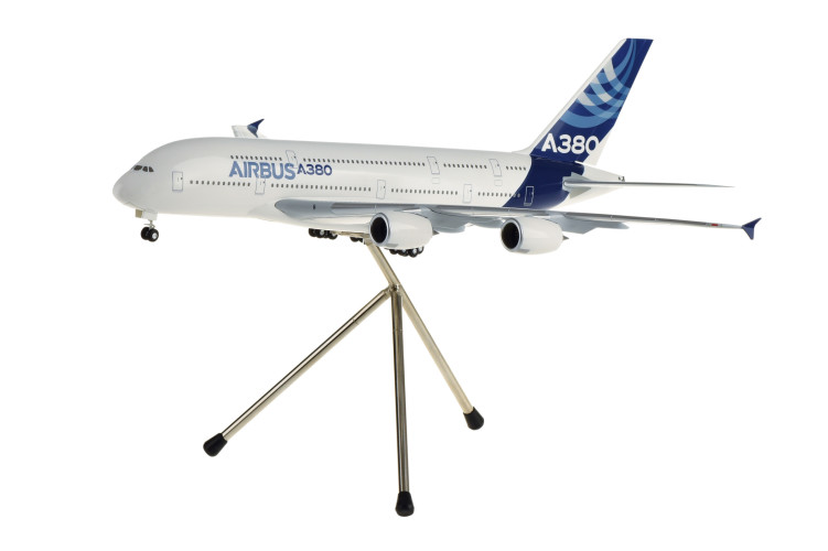 Limox Wings Airbus A380-800 House Color Scale 1:200